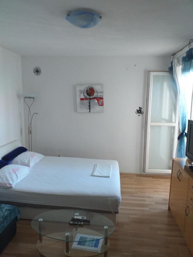 Studio Apartment Ema 斯普利特 外观 照片
